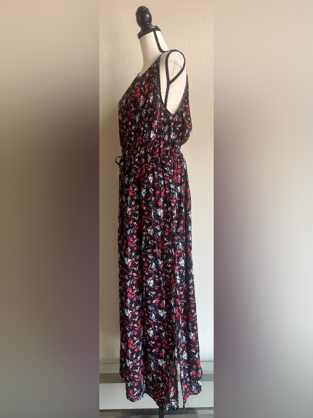 Universal Thread Maxi Dress - Picture 4 of 15